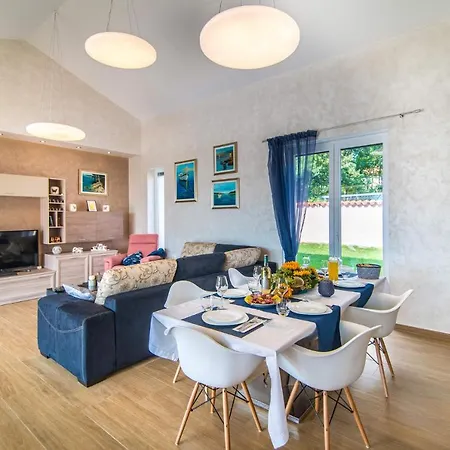 Villa Desiree By