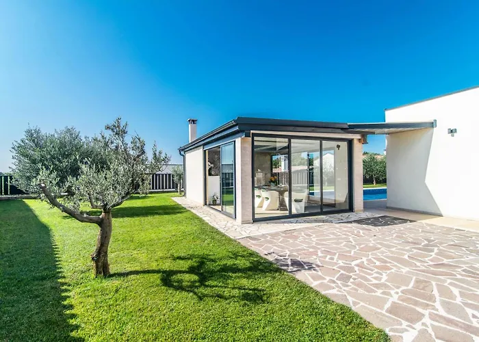 Desiree By Villa Cukrici