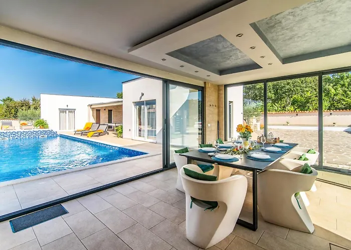 Desiree By * Cukrici